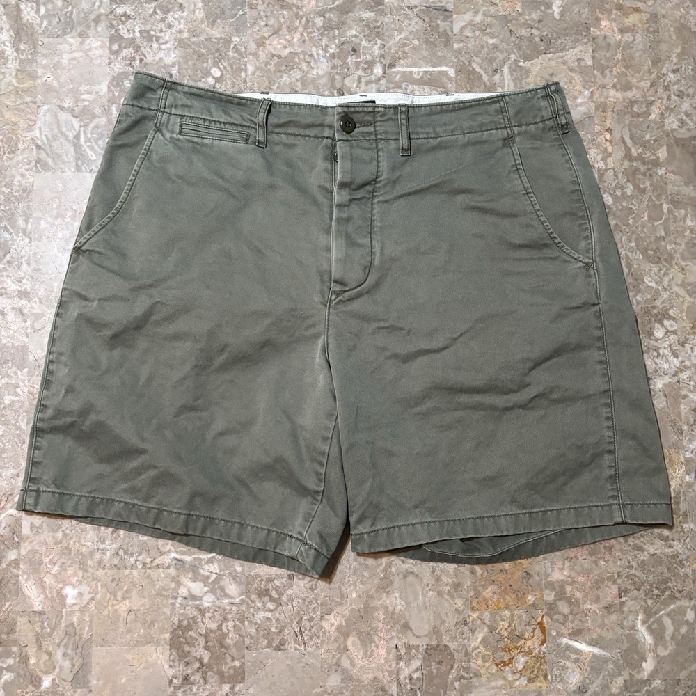 Wallace & Barnes Shorts Mens 35 (fits 36) Olive Green Button Fly Fatigue Vietnam